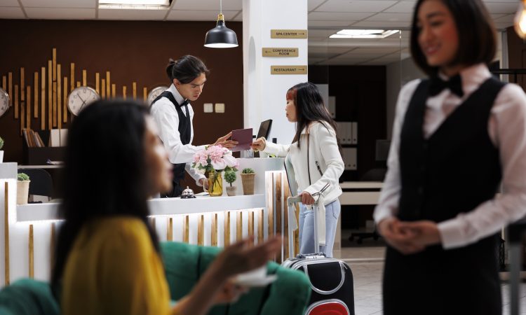 konsultan hospitality
